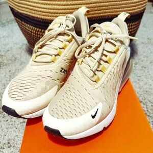Nike Air Max 270 in Beige and White women size 7.5
